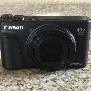 Canon PowerShot SX740 HS Digital Camera – Excellent Condition (9.9/10)